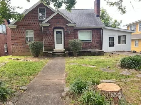 511 F St, North Wilkesboro, NC 28659