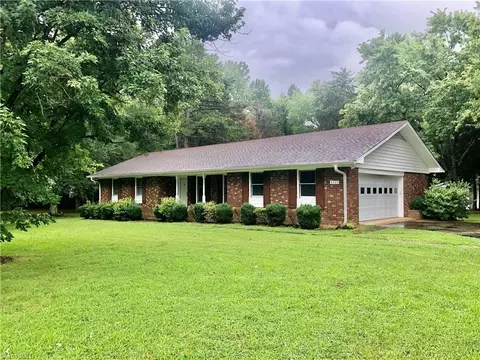 8325 Woodleaf Rd, Woodleaf, NC 27054