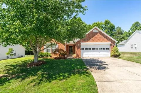 4680 Hanley Park Dr, Walkertown, NC 27051