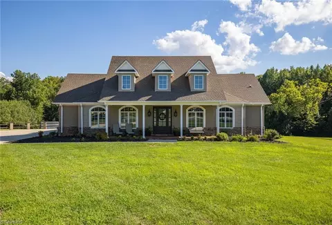 351 Caitlin Ln, Lexington, NC 27295