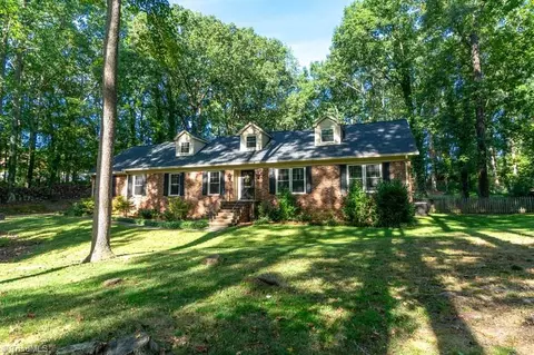 6202 Burning Bush Ct, Pleasant Garden, NC 27313