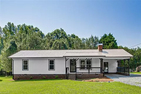 5888 Ferguson Rd, Ramseur, NC 27316