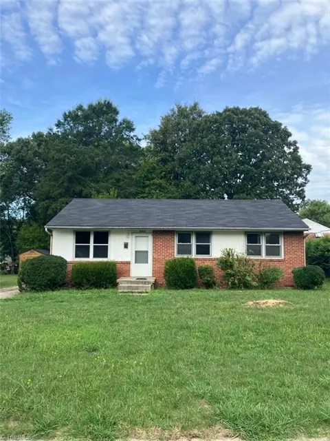 1602 Quincy St, Greensboro, NC 27401