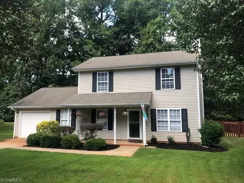 3991 Cherry Tree Dr, Greensboro, NC 27405