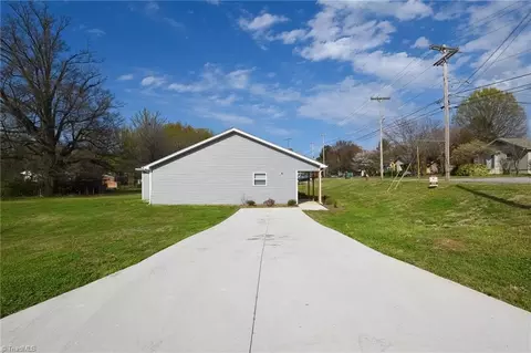 301 Oakview Rd, High Point, NC 27265 photo 27