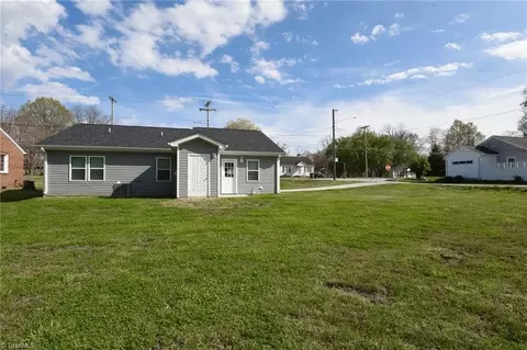 301 Oakview Rd, High Point, NC 27265 photo 26