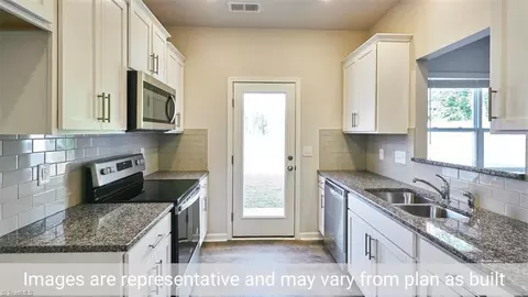 5667 Carrington Ct #11, Trinity, NC 27370 photo 7