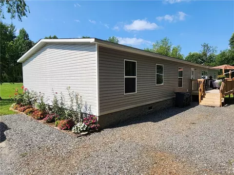 1278 Poplar Springs Rd, Elkin, NC 28621