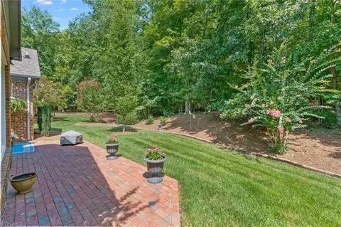919 Flicker Ln, High Point, NC 27262 photo 34