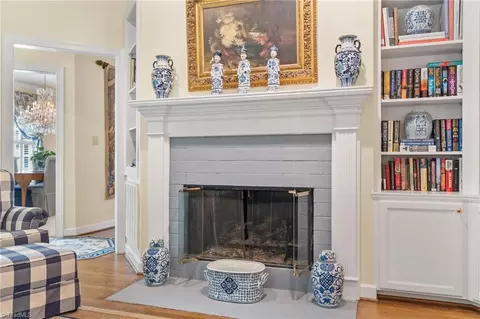 919 Flicker Ln, High Point, NC 27262 photo 13