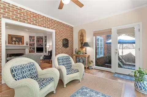 919 Flicker Ln, High Point, NC 27262 photo 17