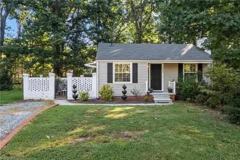 2704 Shady Lawn Dr, Greensboro, NC 27408