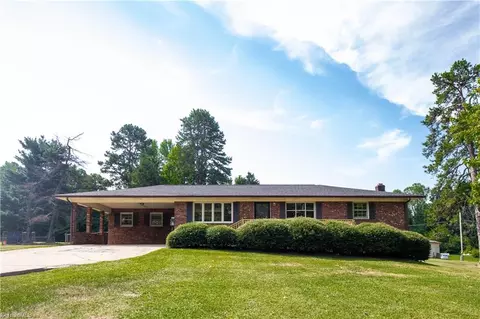 6805 Auction Rd, Archdale, NC 27263