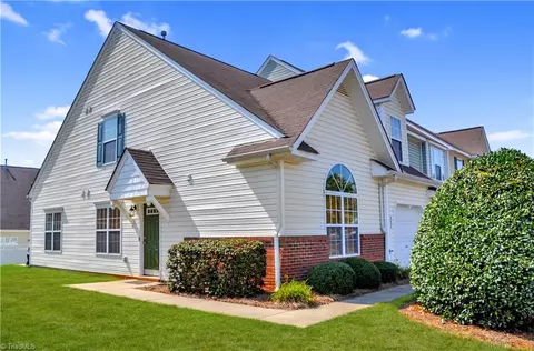 227 Nighthawk Pl, Greensboro, NC 27409