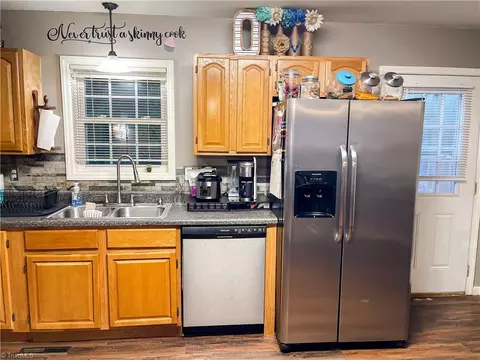 475 Ridge Rd, Dobson, NC 27017 photo 8