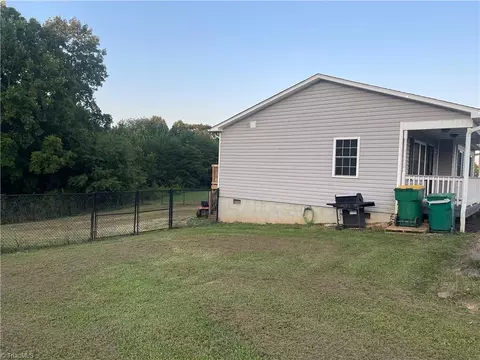 475 Ridge Rd, Dobson, NC 27017 photo 28