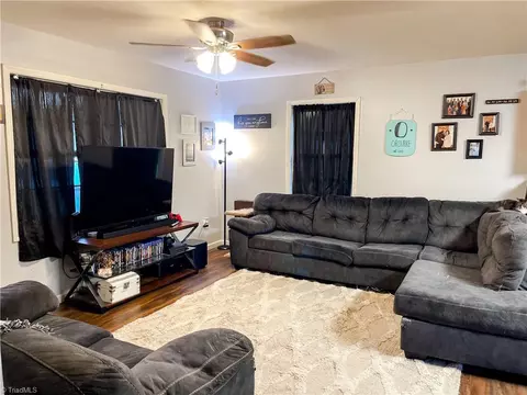475 Ridge Rd, Dobson, NC 27017 photo 3