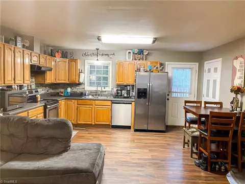 475 Ridge Rd, Dobson, NC 27017 photo 6