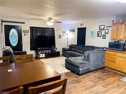 475 Ridge Rd, Dobson, NC 27017 photo 5