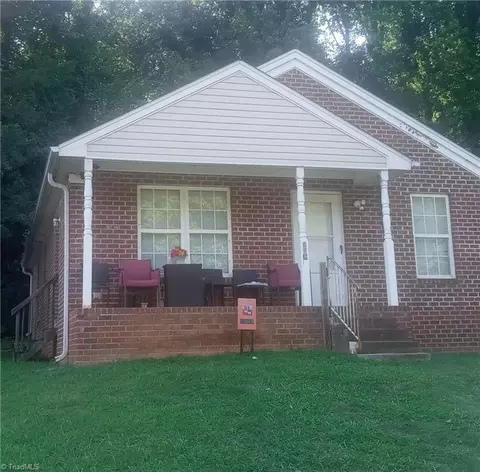 816 Dogwood Cir, High Point, NC 27260