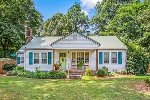 2500 Wyo Rd, Yadkinville, NC 27055
