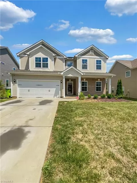 6711 Barton Creek Dr, Whitsett, NC 27377
