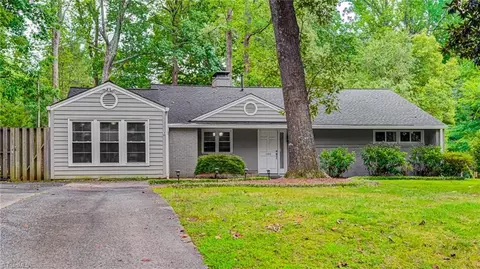 106 Woodbourne Rd, Greensboro, NC 27410