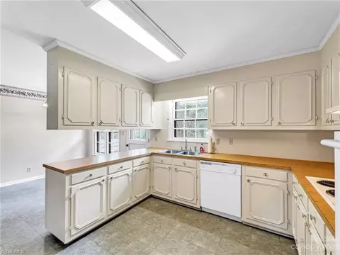 421 Wake Dr, Salisbury, NC 28144 photo 9