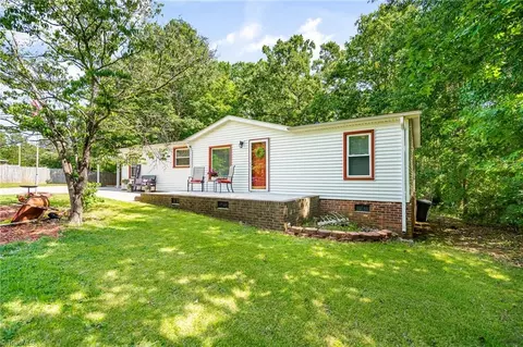4947 Cashatt Rd, Trinity, NC 27370 photo 5