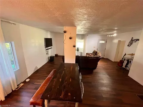 825 Fairview St, High Point, NC 27260 photo 6