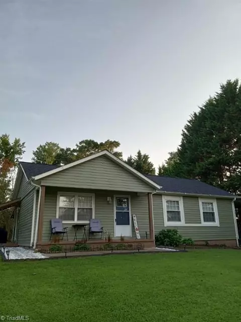 3754 Yellow Banks Rd, Hays, NC 28635