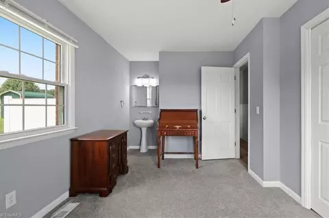 111 Dalsher Ave, Pilot Mountain, NC 27041 photo 20