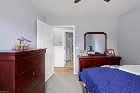 111 Dalsher Ave, Pilot Mountain, NC 27041 photo 15