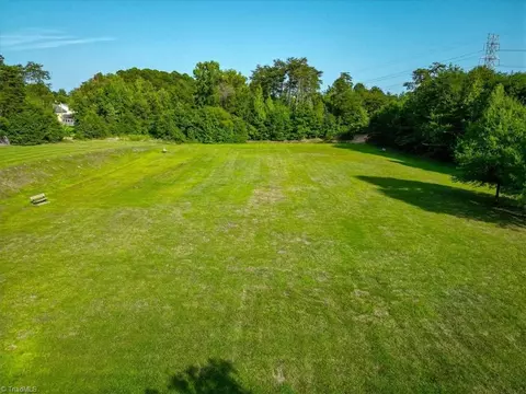 2427 Hammock Dr, High Point, NC 27265 photo 47
