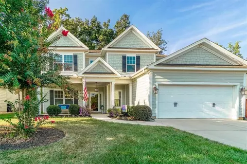 2427 Hammock Dr, High Point, NC 27265 photo 4