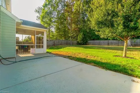 2427 Hammock Dr, High Point, NC 27265 photo 44