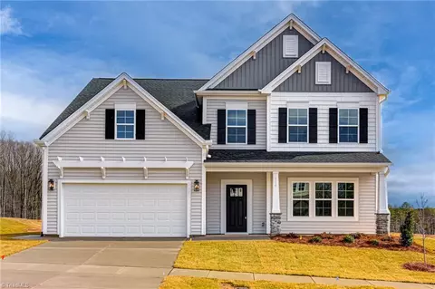 424 Brooke Hill Dr, Lewisville, NC 27023