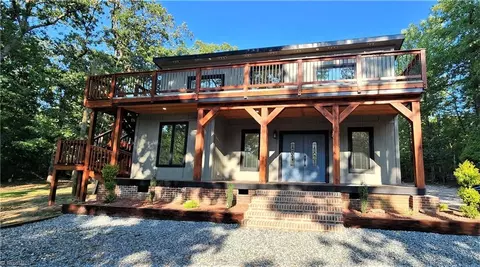 5234 Prospect St, Archdale, NC 27263