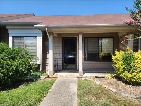 917 Belmont Dr, High Point, NC 27263