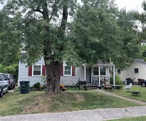 721 Devon Dr, Greensboro, NC 27406