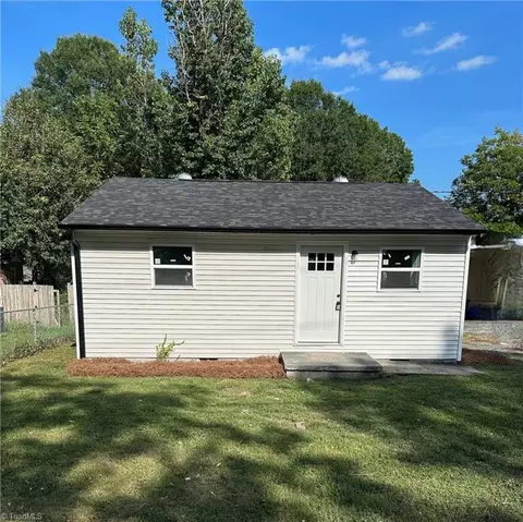 1707 Willow Rd, Greensboro, NC 27401