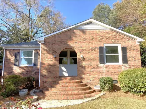 1512 Cornwallis Dr W, Greensboro, NC 27408