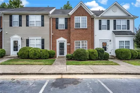 110 Queensberry Ct, Greensboro, NC 27405