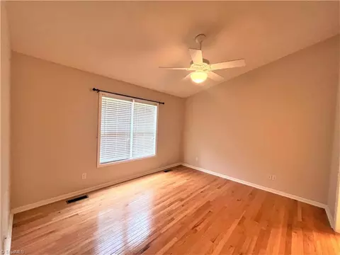 309 Frank Cherry St, Eden, NC 27288 photo 10