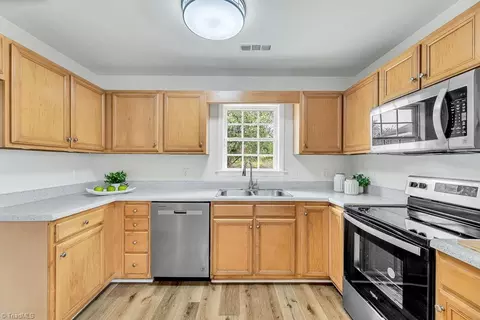 6109 Evans Mill Rd, High Point, NC 27265 photo 11