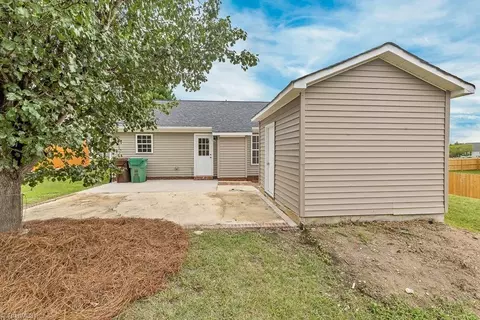 6109 Evans Mill Rd, High Point, NC 27265 photo 23