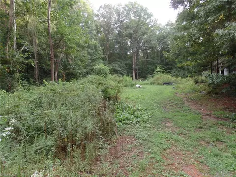 5377 Parinna Rd, Trinity, NC 27370 photo 2