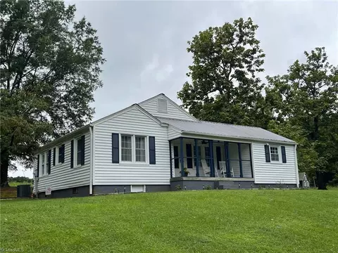 3353 Lottie B Rd, Jonesville, NC 28642