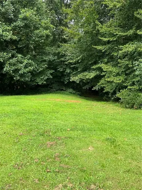 818 Morgan Rd, Eden, NC 27288 photo 5