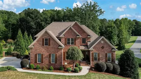 5100 Acorn Forest Rd, Greensboro, NC 27410